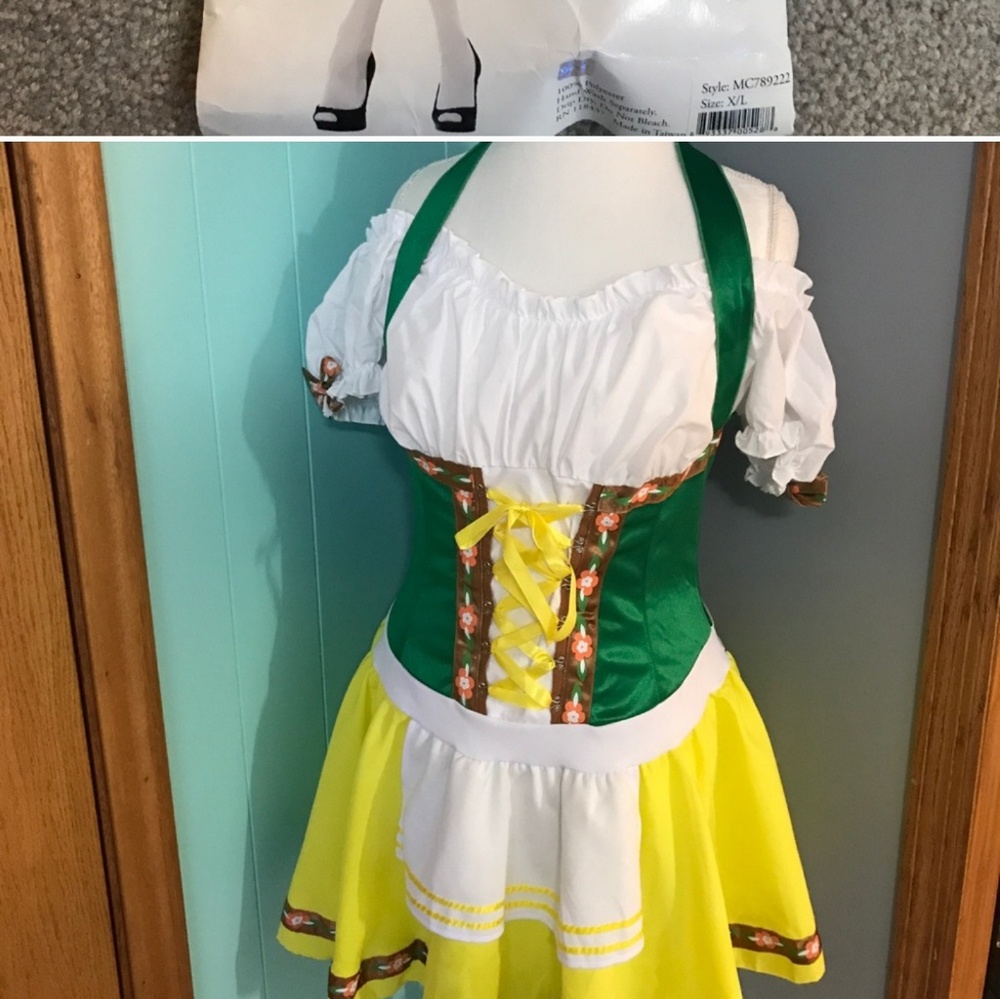 Green and yellow Octoberfest lederhosen